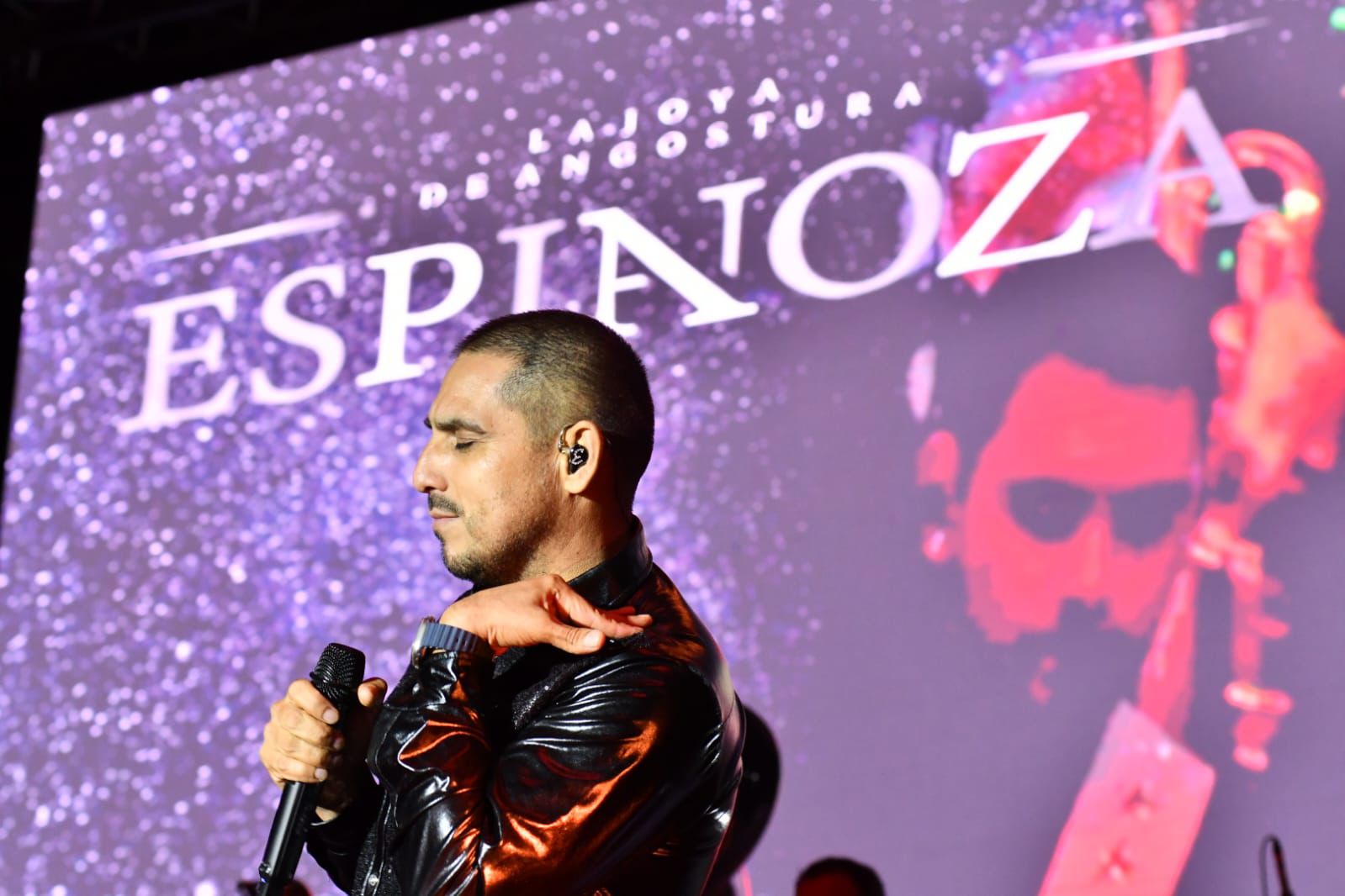 Espinoza Paz coronó las actividades por el 490 aniversario de la fundación de Huamantla